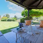Kalendes Villa *
