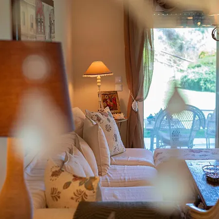 Kalendes فيلة Kalandra